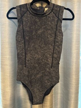 Lululemon Zip Back Paddle Suit One Piece Swim Denim Wash Print Blue Hale NWOT 8